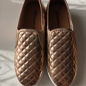 Rose Gold platform Gills